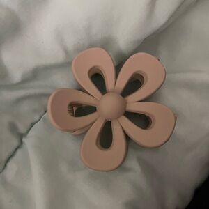 Elegant Tan Flower Hair Clip